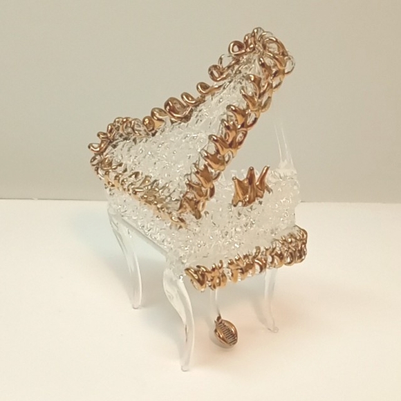 Vintage spun glass baby grand piano figurine with gold details. No flaws - Picture 1 of 6
